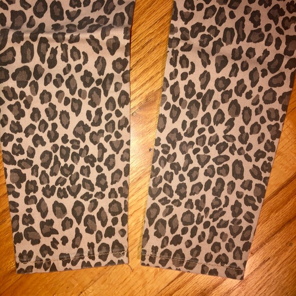 NWT YMI Skinny Ankle Crop Leopard pants sz 3/26 - Picture 6 of 6